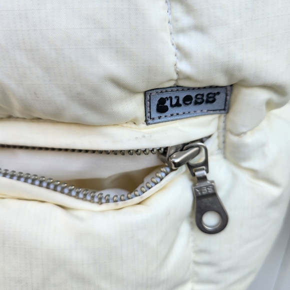 Guess Puffer/ Bubble Coat Used Size L - Picture 13 of 15